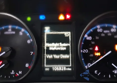 2018 Toyota Rav4 Le z USA, uszkodzony, nr VIN 2T3BFREV6JW761449